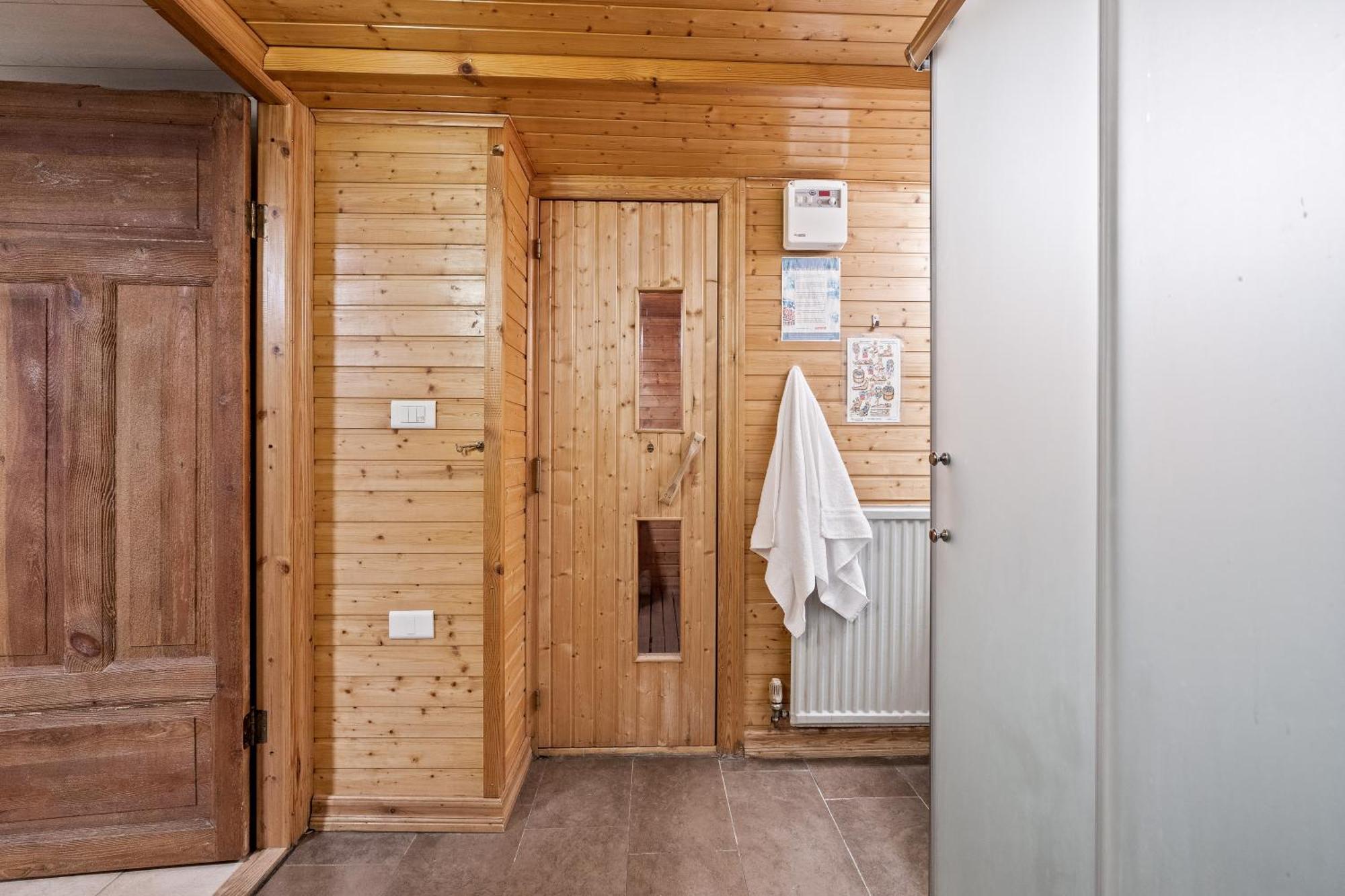 Massive Villa In Downtown Reykjavik With A Sauna Екстер'єр фото