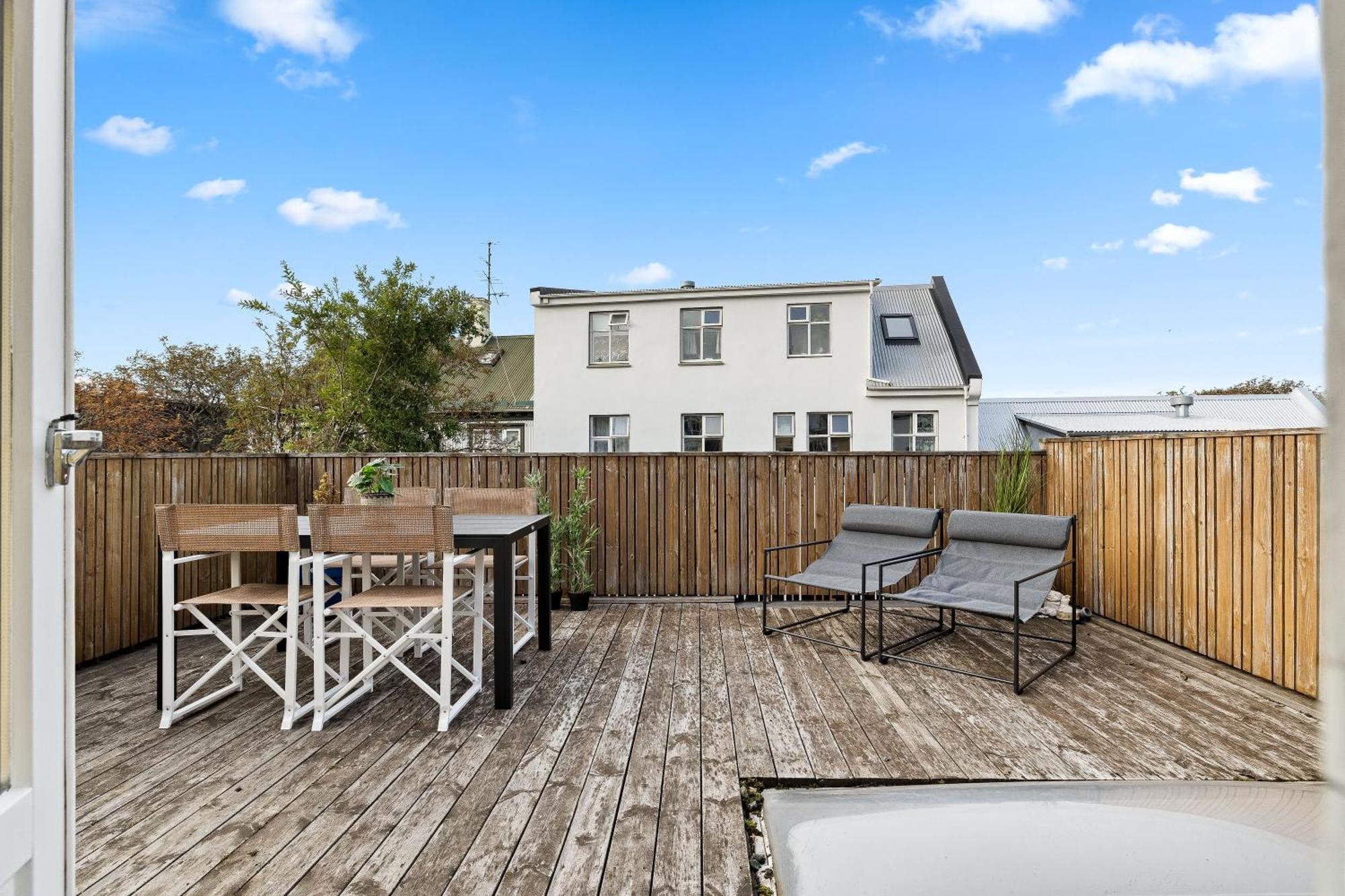 Massive Villa In Downtown Reykjavik With A Sauna Екстер'єр фото